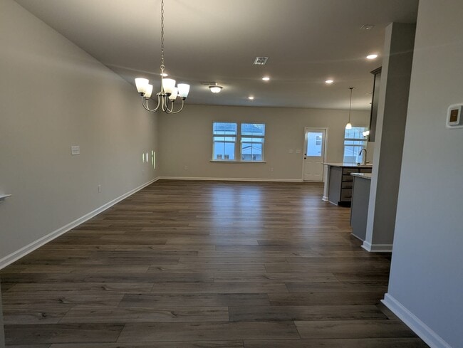 Photo - 524 Prestonfield Wy