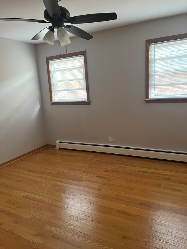 Photo - 3848 N Kenneth Ave Unit 2nd flr