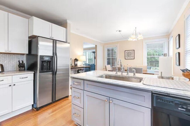 152 Ponce De Leon Ct