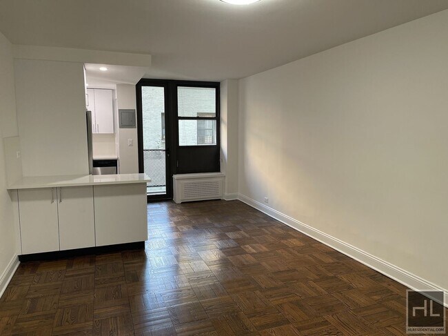 Building Photo - EAST 35 STREET Rental