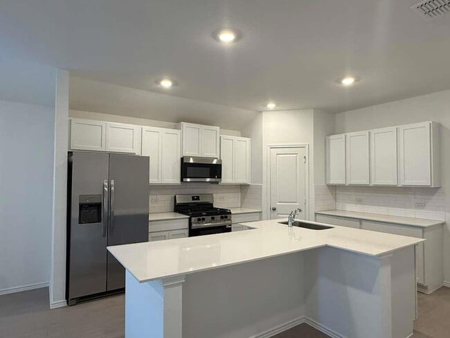 Photo - 591 Sormonne Lp