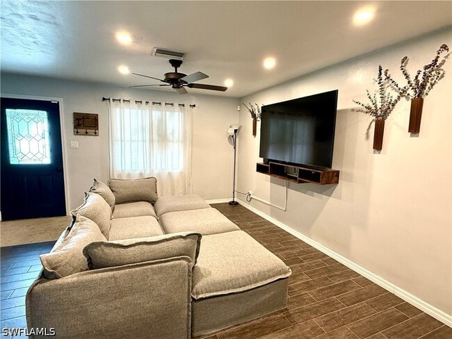 Photo - 235 Cypress Way W