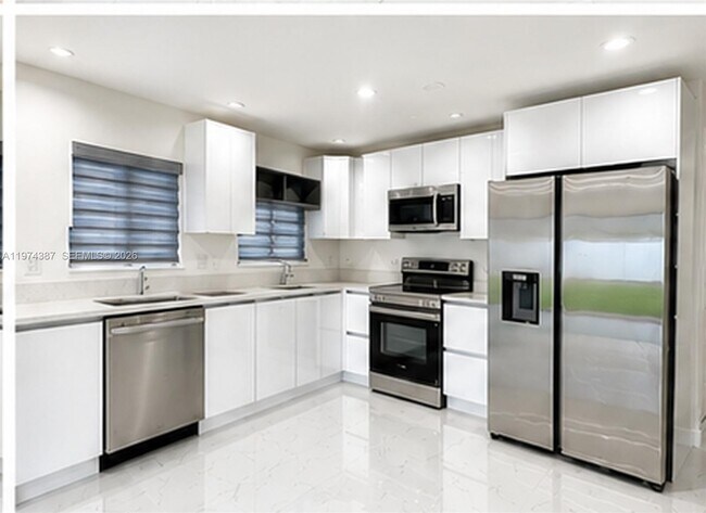 3131 NW 60th St Unit 0