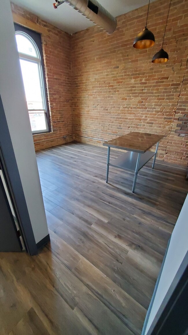 Photo - 618 Saint Joseph St Unit #4