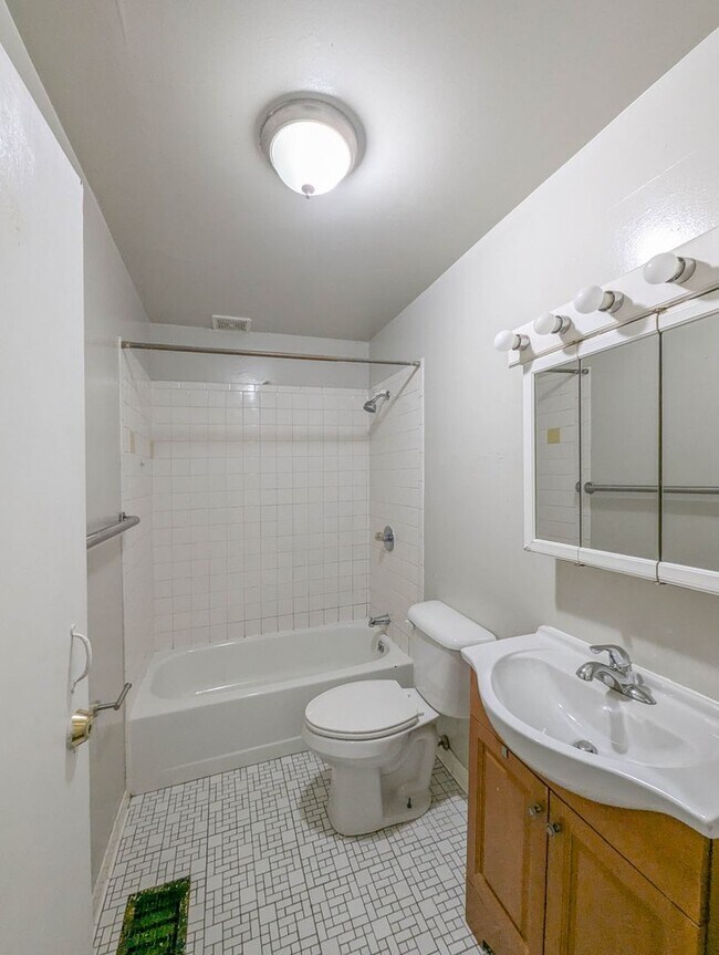 Photo - 24 Conklin St Unit 1