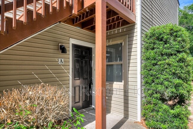 Photo - 1406 Johns Rd
