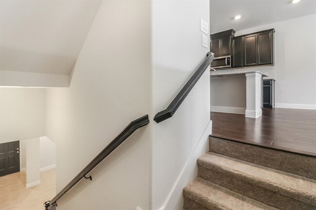 Photo - 7836 Manilla Dr