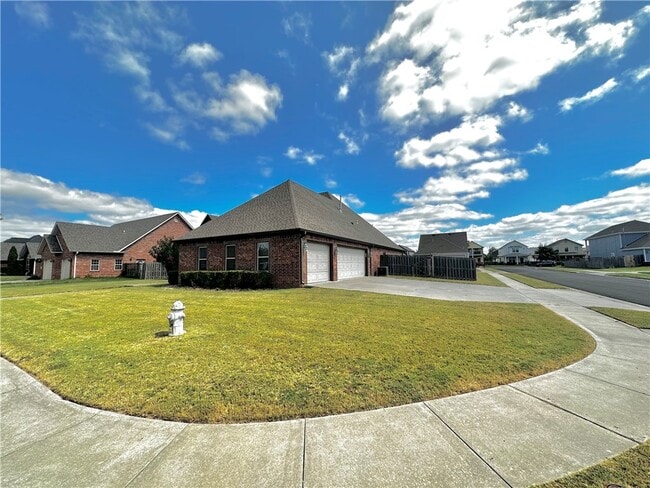 Photo - 584 N Mulligan Dr