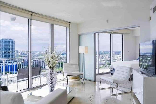 Photo - 1750 N Bayshore Dr Unit 2914