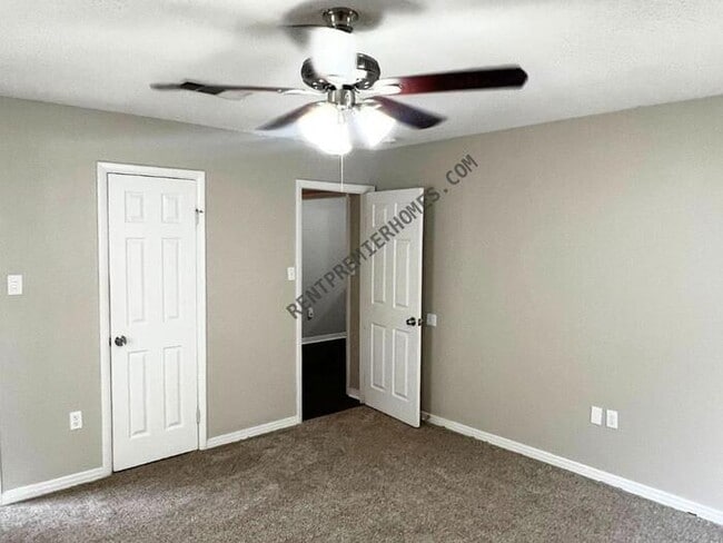 Photo - 16 Brookway Ln