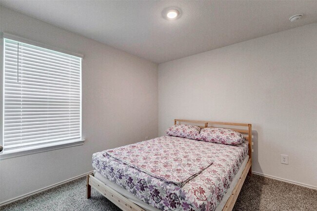 Photo - 31426 Yatesbury Ln