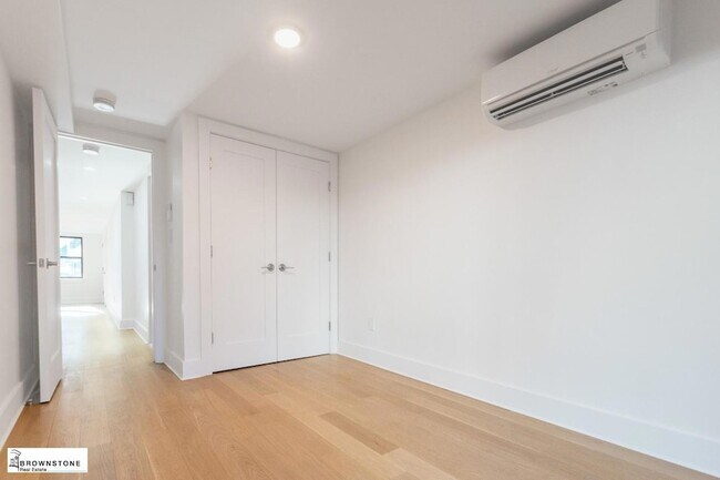 Photo - 9 1st St Unit 1