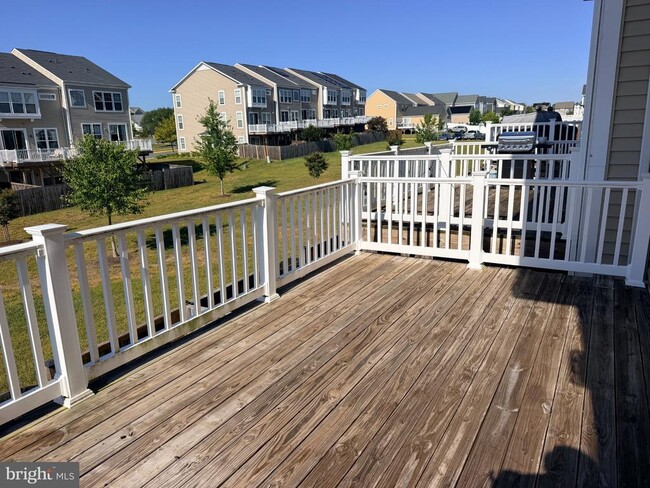 Photo - 438 Boxelder Dr