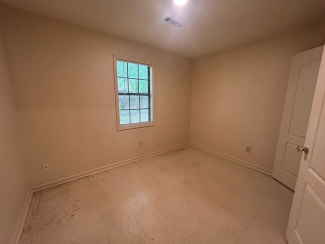 Photo - 20 Tina Dr Unit 20