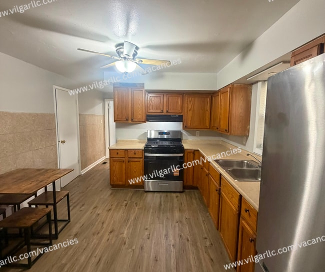 Photo - 4856 Magoun Ave Unit 1 (1F)