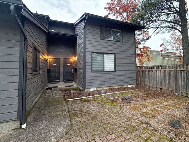 Photo - 1765 NW Grant Ave