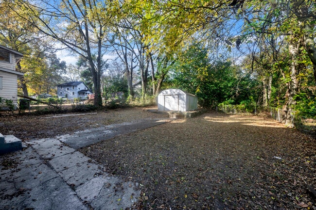 Photo - 2348 Court R