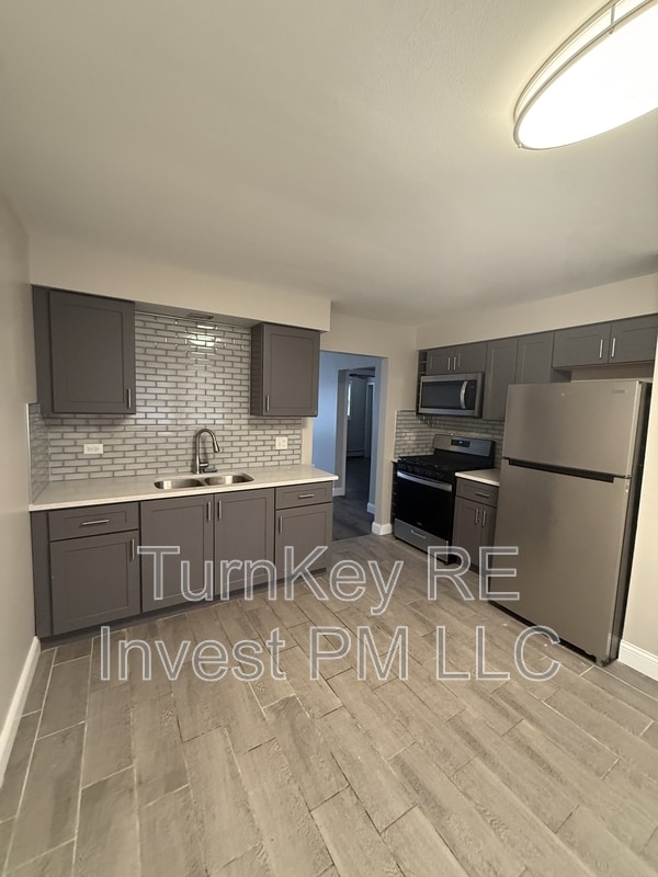 Photo - 14421 S Ravinia Ave