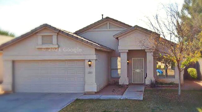 Building Photo - 334 N Brighton Ln