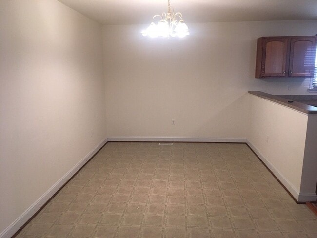 Photo - 107 E 16th St