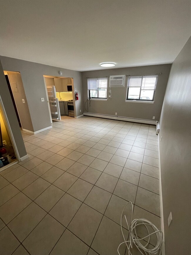 Photo - 17 68th St Unit 7