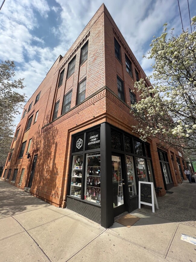 Photo - 353 Grove St Unit 1A