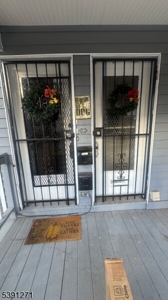 Photo - 29 Irving St