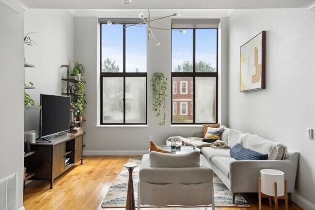 Photo - 841 Parker St Unit 202