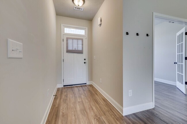 340 Fox Haven Dr