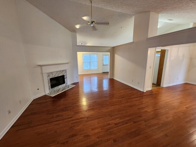 Photo - 3840 Sugarbrook Dr