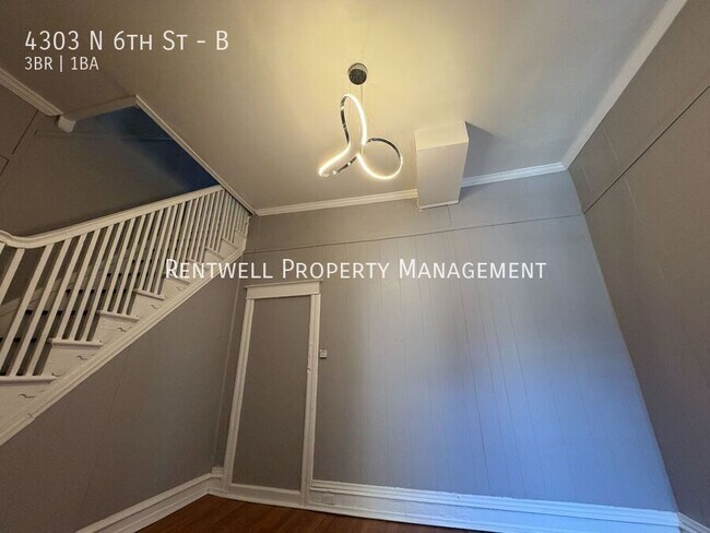 Photo - 4303 N 6th St Unit B