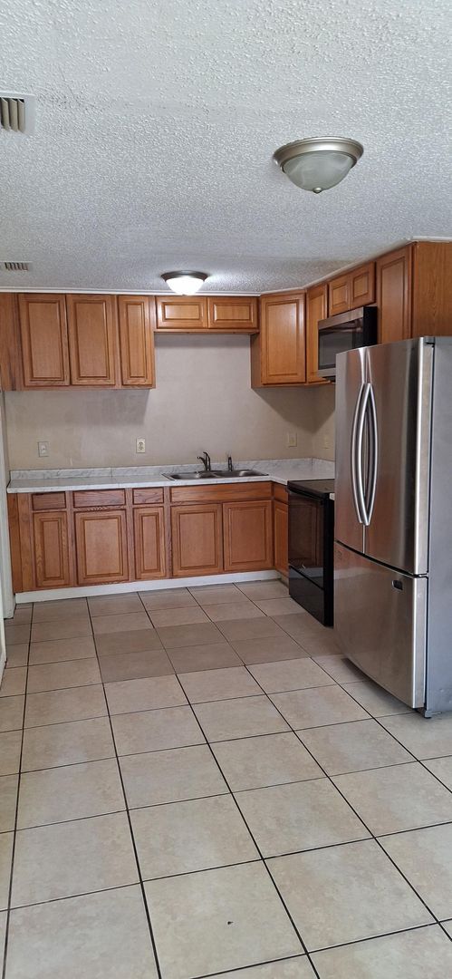 Photo - JCR1 - 5210 Unidad C