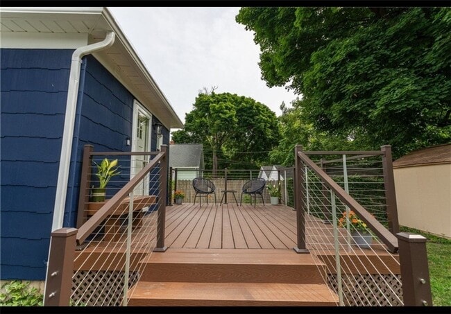 Photo - 208 Middlesex Rd