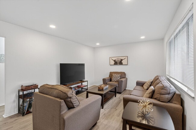 Photo - 1545 Reale Ave Unit SI ID1472886P