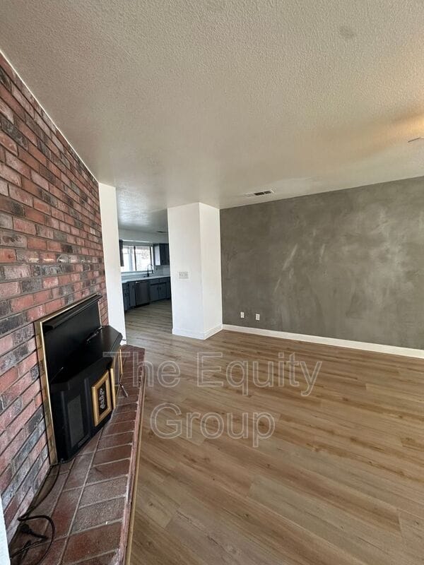 Photo - 830 W Vassar Ave