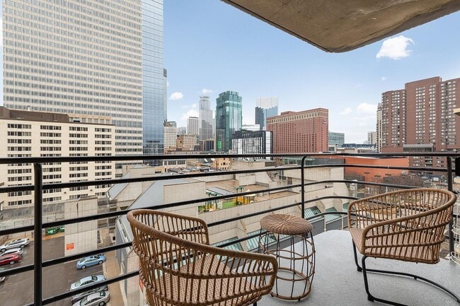 Building Photo - 1200 Nicollet Mall Unit 914