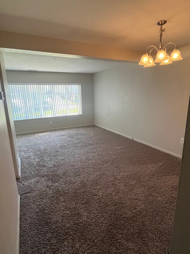 31501 N Marginal Dr Townhome Townhome Rental in Willowick OH