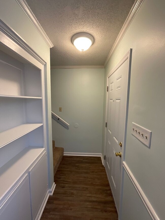 Photo - 3924 Miramar Ct