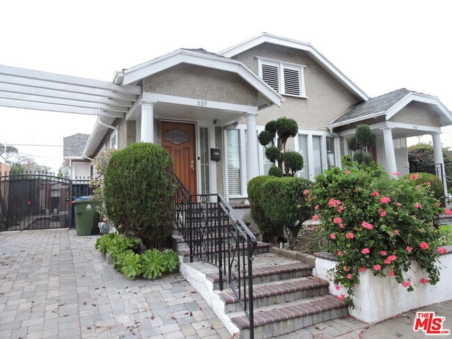 Building Photo - 559 N Windsor Blvd