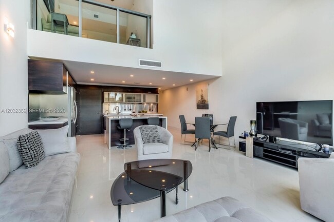 Photo - 6000 Collins Ave Unidad 346