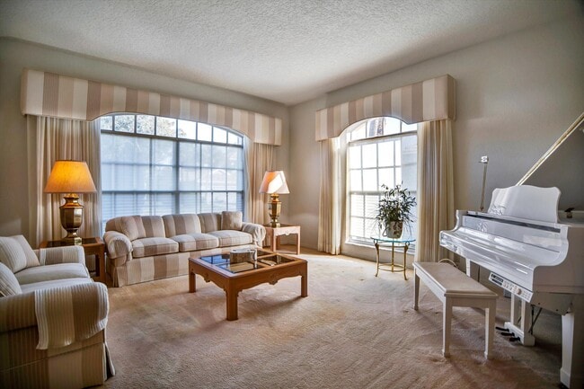 Photo - 13471 Miles Standish Port