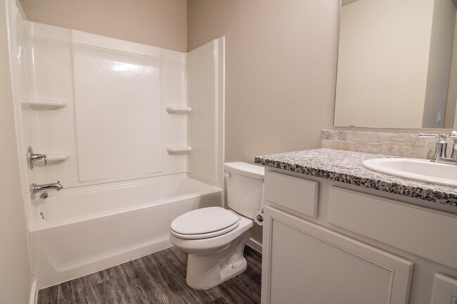 Photo - 2118 Langford Ave