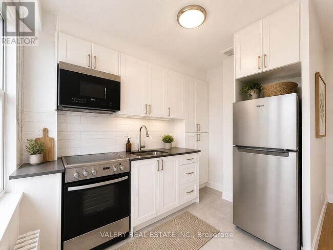 Photo - 161 St George St