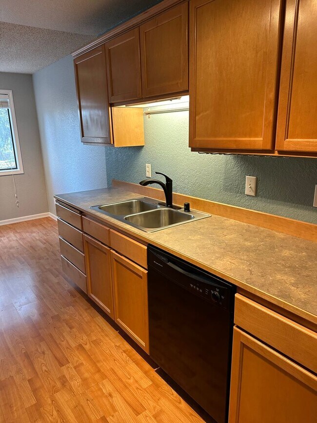 Photo - 2 bedroom, 2 bath condo North Seattle. Unit 117