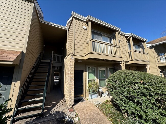 Photo - 2100 Tanglewilde St Unit 344