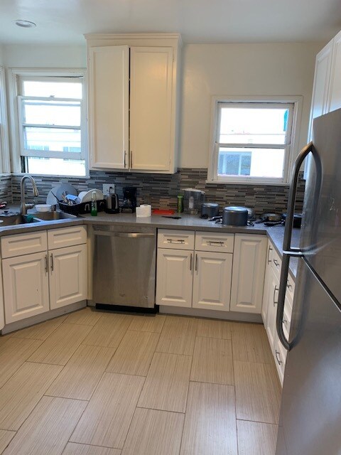 626-628 Midvale Ave