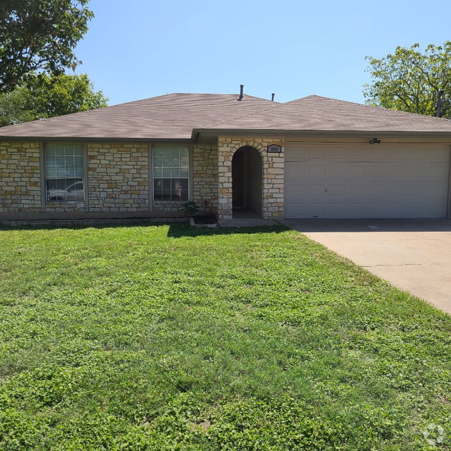 Building Photo - 908 Garden View Dr Rental