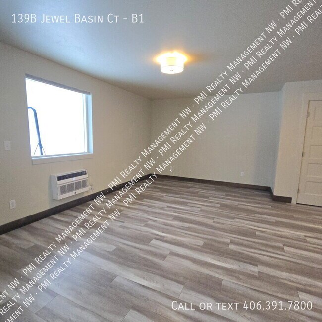 Photo - 139 Jewel Basin Ct Unidad B1