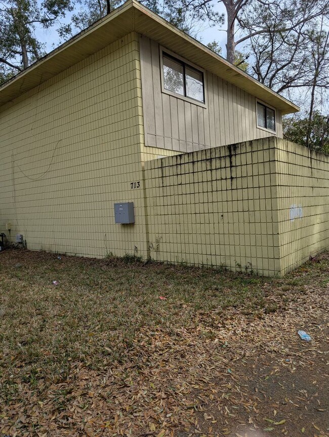 Building Photo - Cedar Ridge 713A