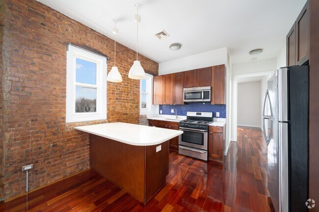 Building Photo - 386 Bergen Ave Unit 3L Rental